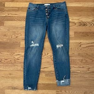 KanCan Distressed jeans
